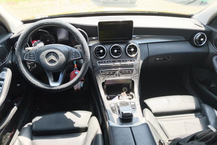 Used Mercedes-Benz C-Class 2015 Restyled C 180 L Sport Edition Center Console