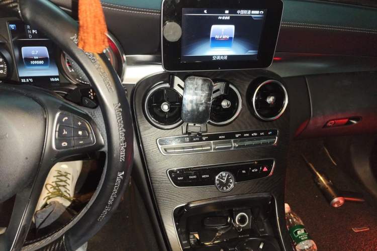 Used Mercedes-Benz C-Class 2016 C 200 L Sport Edition Audio And AC Panel