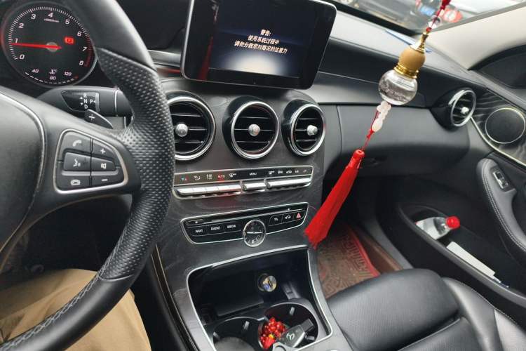 Used Mercedes-Benz C-Class 2016 C 200 L Sport Edition Audio And AC Panel