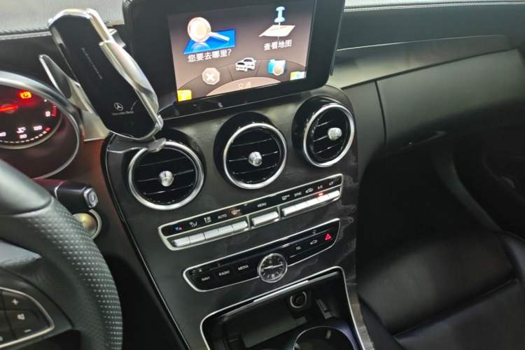 Used Mercedes-Benz C-Class 2016 C 200 L Sport Edition Audio And AC Panel