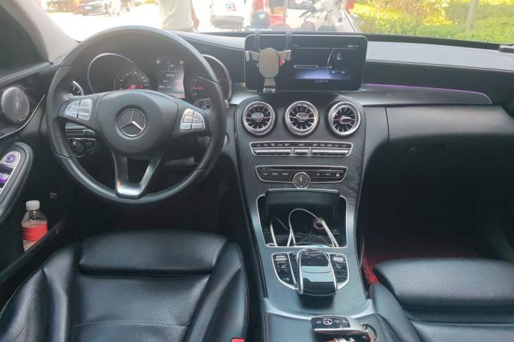Used Mercedes-Benz C-Class 2016 C 200 L Sport Edition Center Console