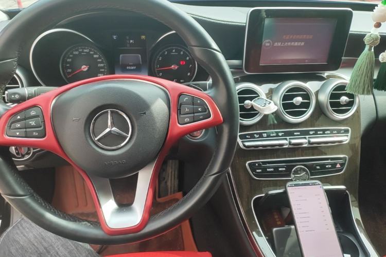 Used Mercedes-Benz C-Class 2016 C 180 L Center Console