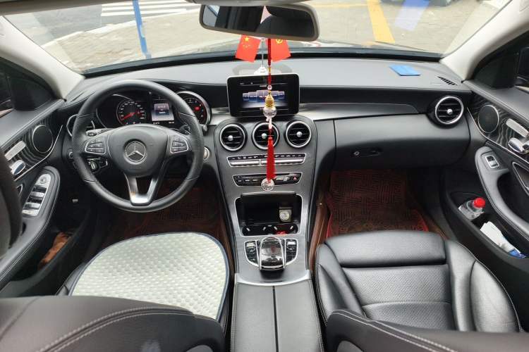 Used Mercedes-Benz C-Class 2016 C 200 L Sport Edition Center Console