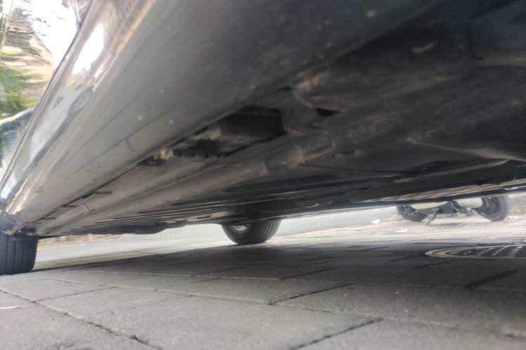 Used Mercedes-Benz C-Class 2016 C 200 L Chassis Front Right
