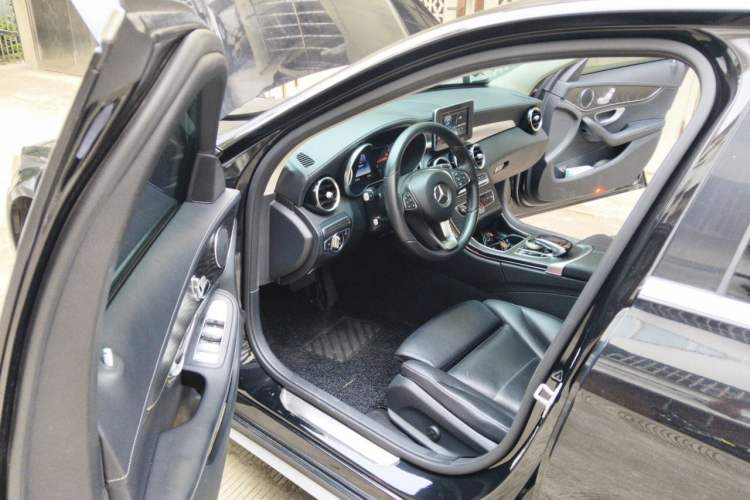 Used Mercedes-Benz C-Class 2016 C 180 L Sport Edition Driver Seat