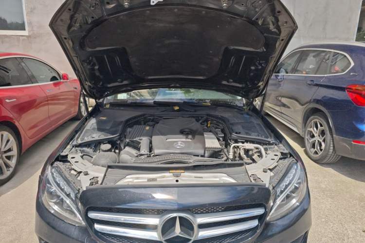 Used Mercedes-Benz C-Class 2016 C 200 L Sport Edition Engine Bay