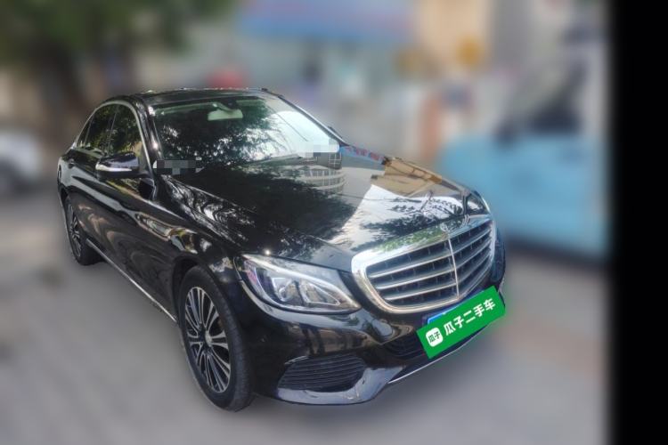 Used Mercedes-Benz C-Class 2016 C 200 L Front Right 45 Deg