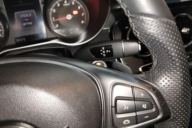 Used Mercedes-Benz C-Class 2016 C 200 L 4MATIC Sport Edition Gear Lever