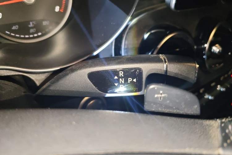 Used Mercedes-Benz C-Class 2016 C 180 L Sport Edition Gear Lever