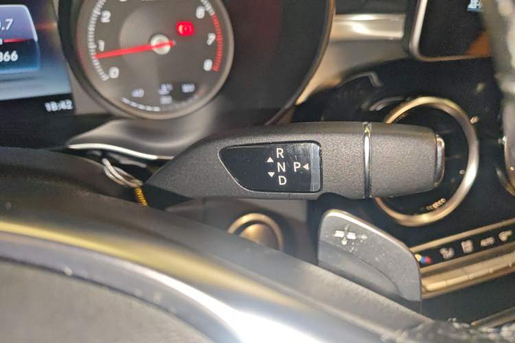 Used Mercedes-Benz C-Class 2016 C 200 Sport Edition Gear Lever