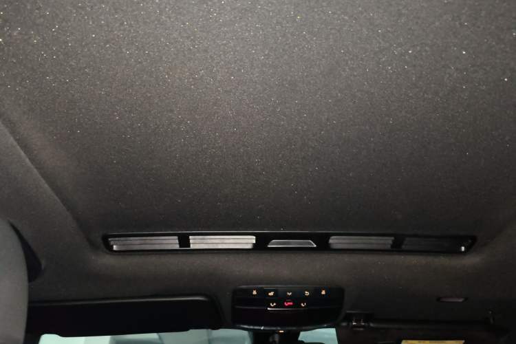 Used Mercedes-Benz C-Class 2016 C 200 Sport Edition Headliner