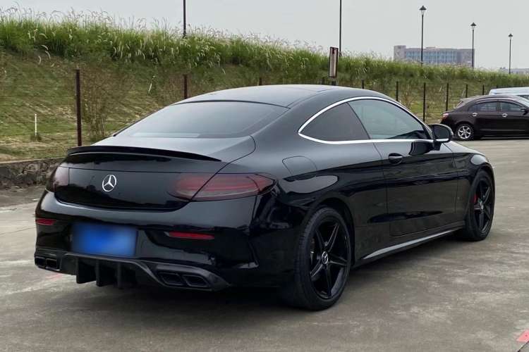 Used Mercedes-Benz C-Class 2016 C 200 Coupe Rear Right 45 Deg