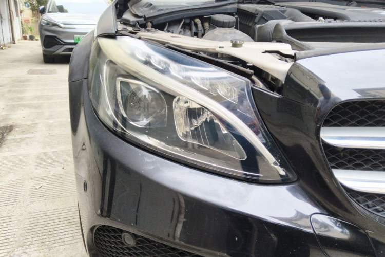 Used Mercedes-Benz C-Class 2016 C 180 L Sport Edition Right Front Headlight