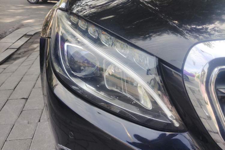Used Mercedes-Benz C-Class 2016 C 200 L Right Front Headlight