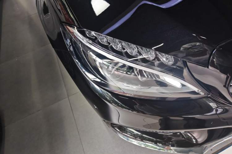 Used Mercedes-Benz C-Class 2016 C 200 L Sport Edition Right Front Headlight