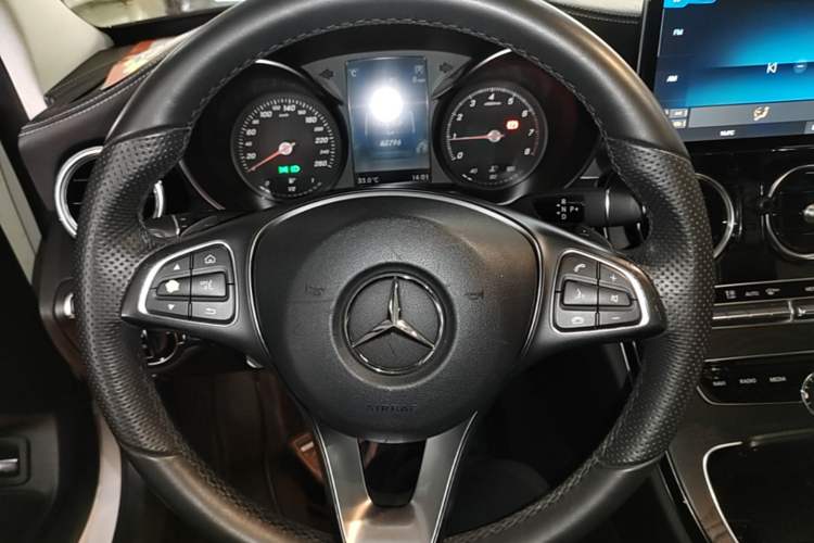 Used Mercedes-Benz C-Class 2016 C 200 L 4MATIC Sport Edition Steering Wheel