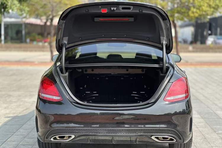 Used Mercedes-Benz C-Class 2016 C 200 Sport Edition Trunk