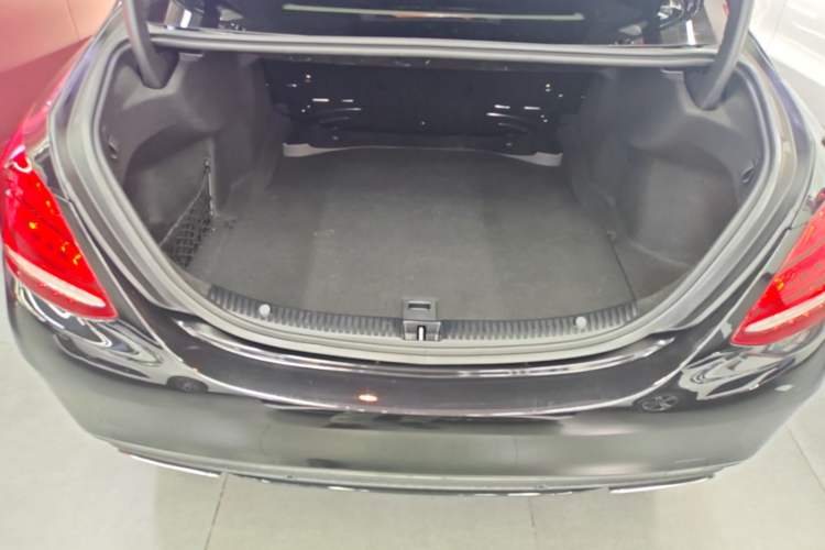 Used Mercedes-Benz C-Class 2016 C 200 L Sport Edition Trunk