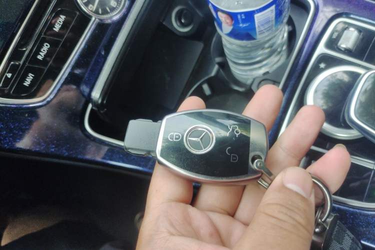 Used Mercedes-Benz C-Class 2016 C 200 L Vehicle Key