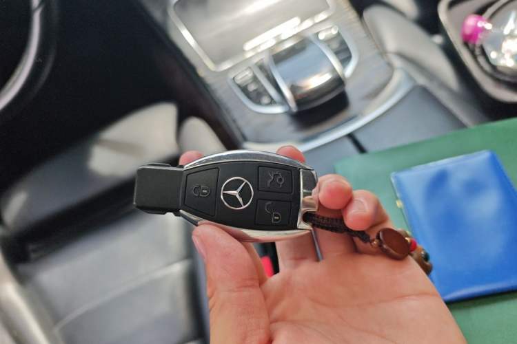Used Mercedes-Benz C-Class 2016 C 200 L Sport Edition Vehicle Key