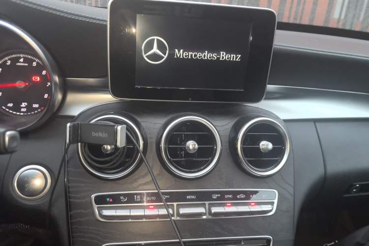 Used Mercedes-Benz C-Class 2016 C 200 L Sport Edition Audio And AC Panel