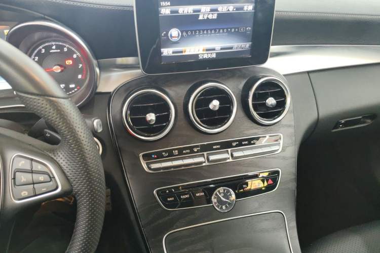 Used Mercedes-Benz C-Class 2016 C 200 L Sport Edition Audio And AC Panel