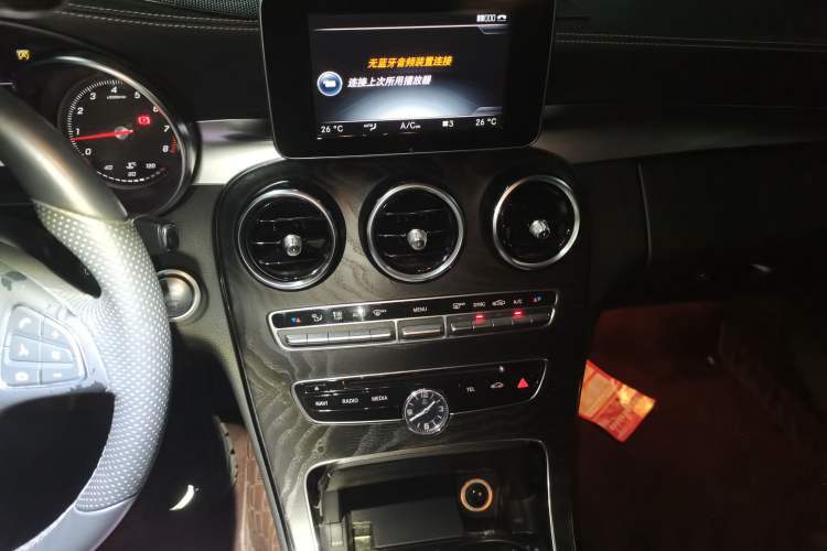 Used Mercedes-Benz C-Class 2016 C 200 L Sport Edition Audio And AC Panel