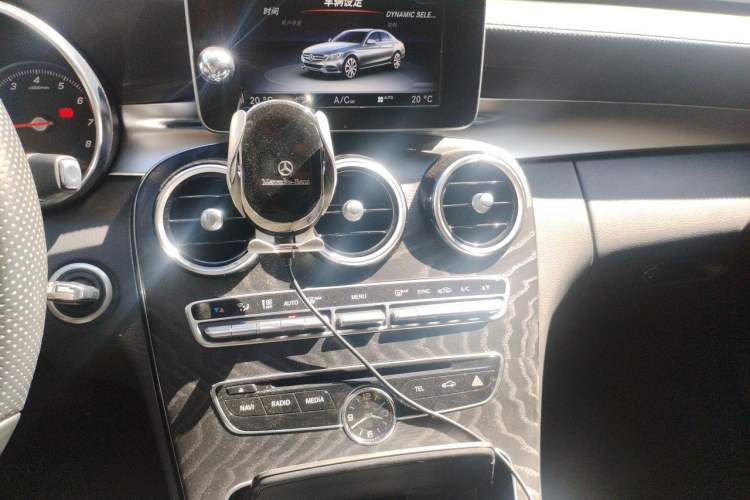 Used Mercedes-Benz C-Class 2016 C 200 L Sport Edition Audio And AC Panel