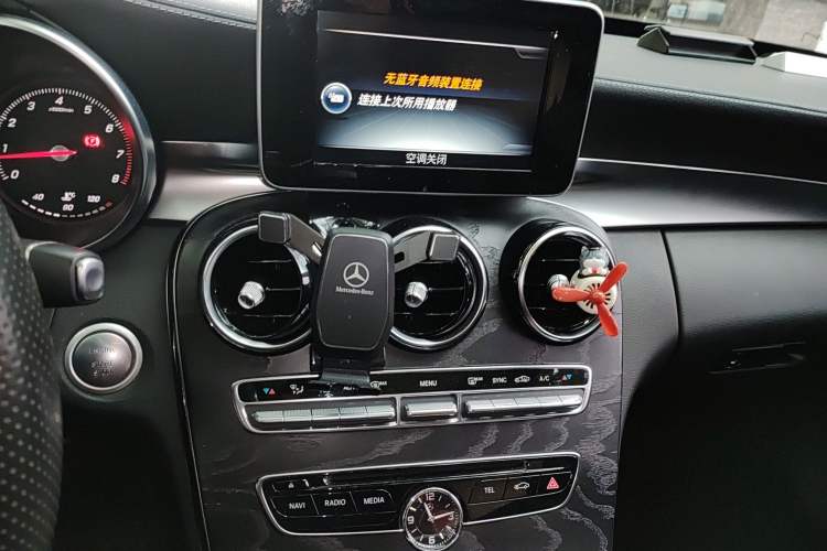 Used Mercedes-Benz C-Class 2016 C 200 L Sport Edition Audio And AC Panel