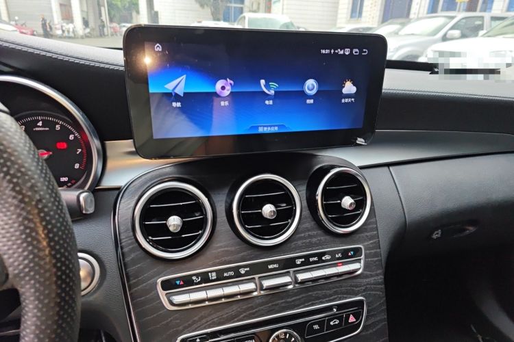 Used Mercedes-Benz C-Class 2016 C 200 L Sport Edition Audio And AC Panel