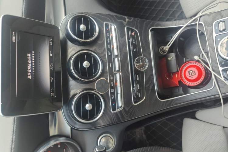 Used Mercedes-Benz C-Class 2016 C 200 L Sport Edition Audio And AC Panel