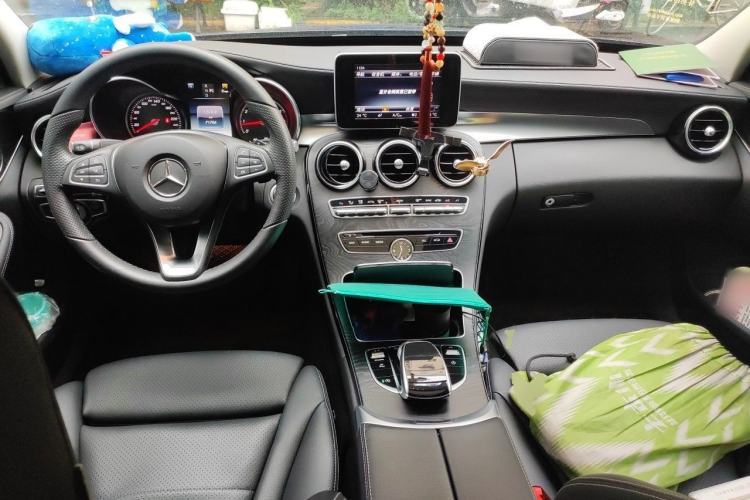 Used Mercedes-Benz C-Class 2016 C 200 L Sport Edition Center Console