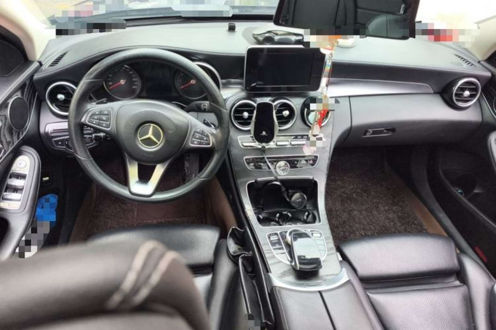 Used Mercedes-Benz C-Class 2016 C 200 L Sport Edition Center Console