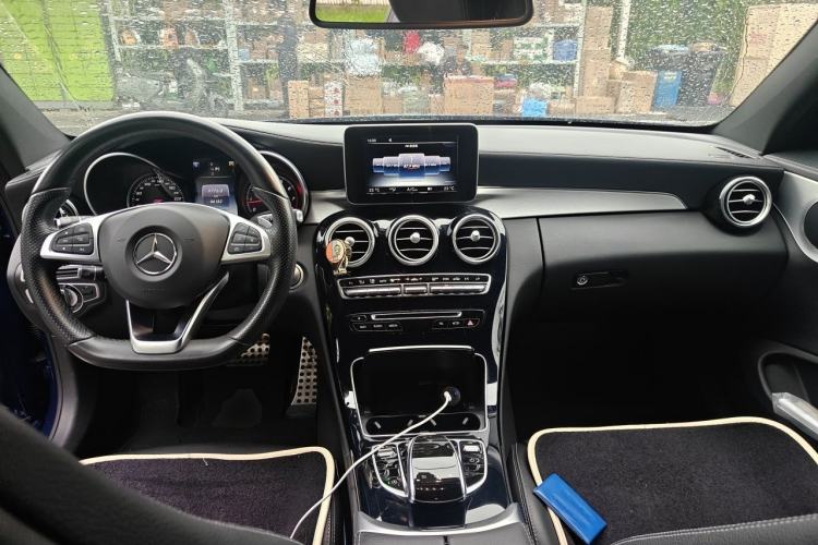 Used Mercedes-Benz C-Class 2016 C 200 Coupe Center Console