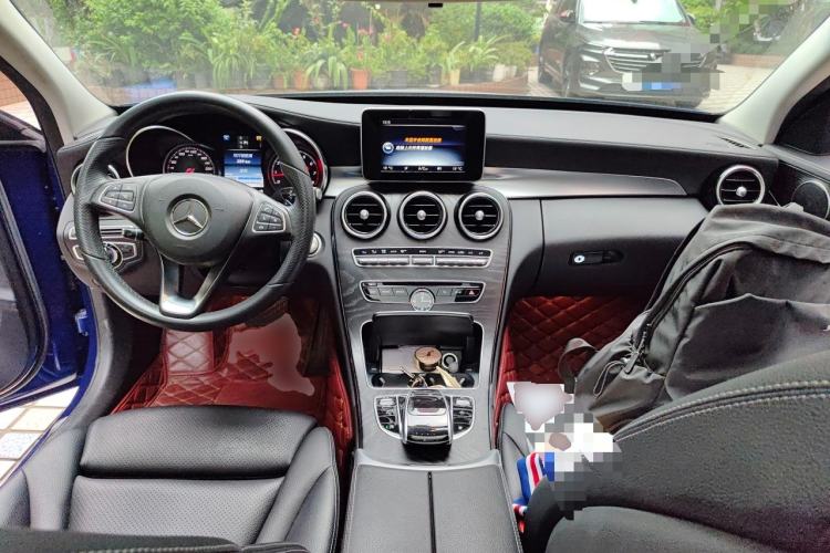 Used Mercedes-Benz C-Class 2016 C 200 L Sport Edition Center Console