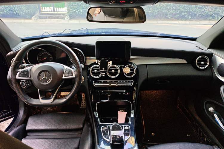Used Mercedes-Benz C-Class 2016 C 200 Coupe Center Console