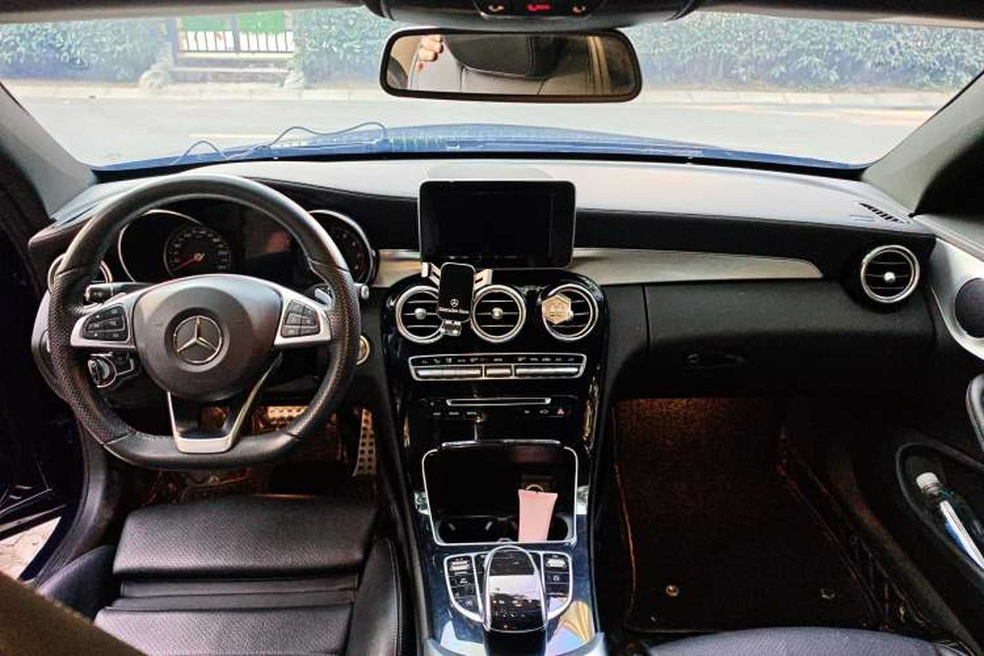 Used Mercedes-Benz C-Class 2016 C 200 Coupe Center Console