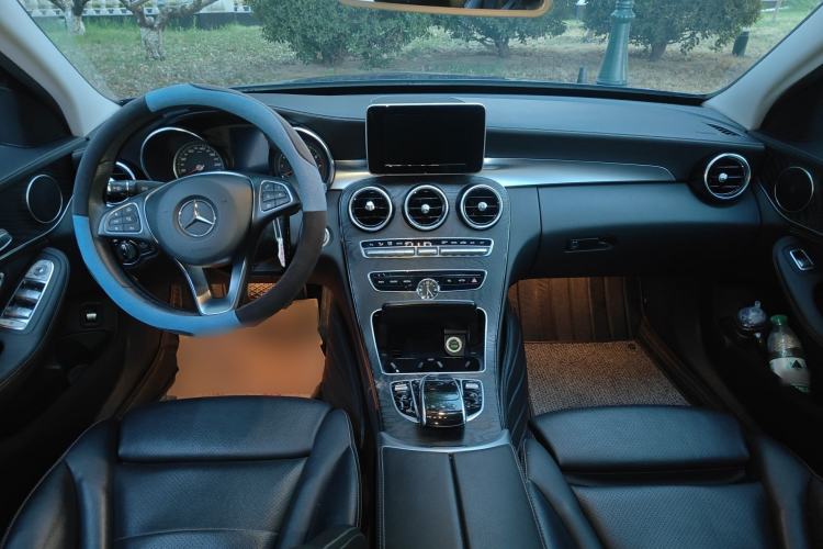 Used Mercedes-Benz C-Class 2016 C 180 L Sport Edition Center Console