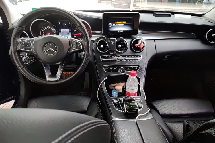 Used Mercedes-Benz C-Class 2016 C 200 L Sport Edition Center Console