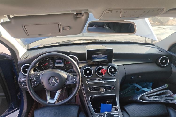 Used Mercedes-Benz C-Class 2016 C 200 L Sport Edition Center Console