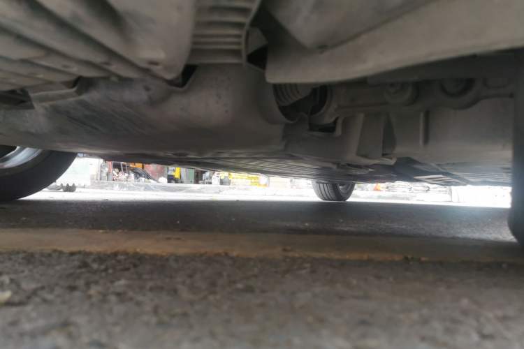 Used Mercedes-Benz C-Class 2016 C 200 L Sport Edition Chassis Front Left