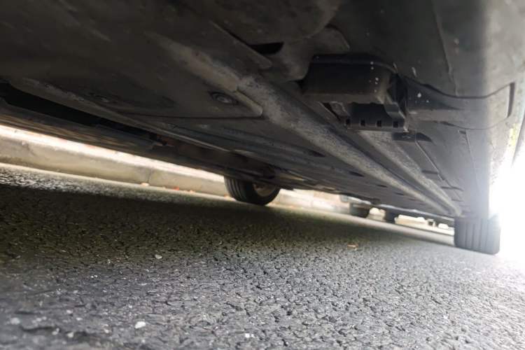 Used Mercedes-Benz C-Class 2016 C 200 L Sport Edition Chassis Front Left