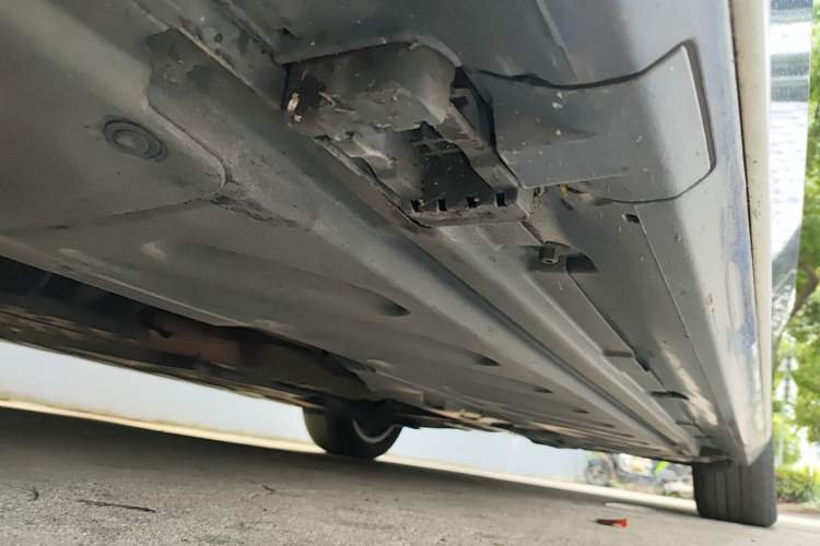 Used Mercedes-Benz C-Class 2016 C 200 L Sport Edition Chassis Front Left