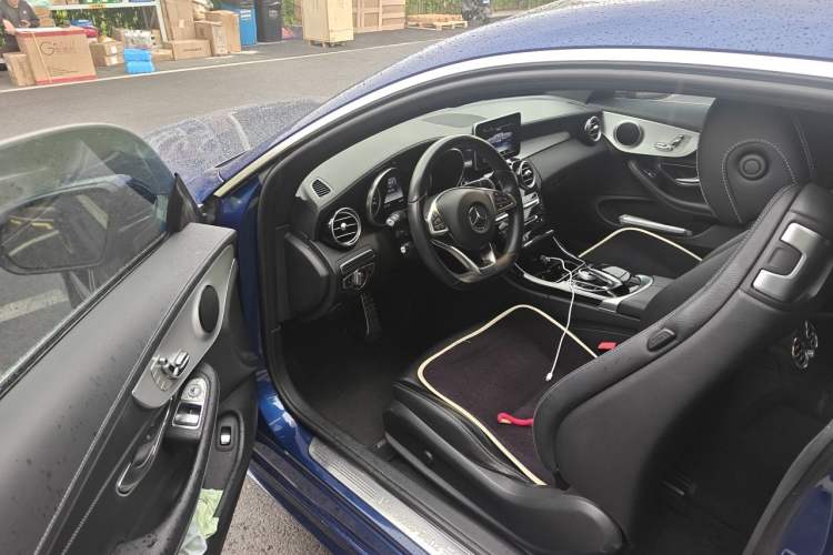 Used Mercedes-Benz C-Class 2016 C 200 Coupe Driver Seat