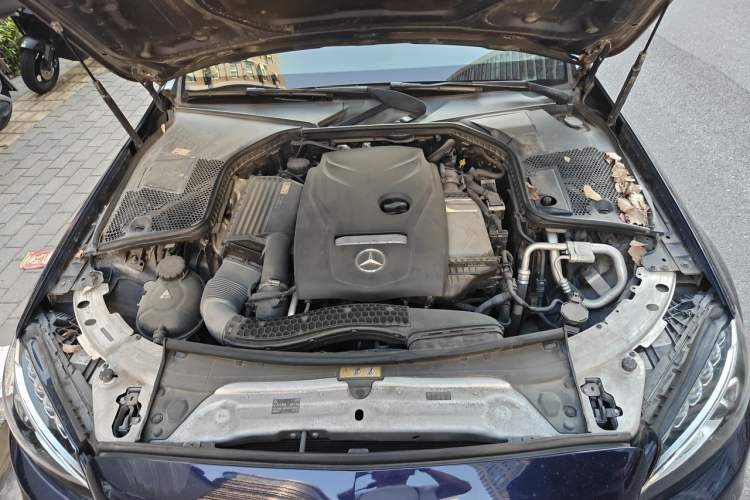 Used Mercedes-Benz C-Class 2016 C 200 L Sport Edition Engine Bay