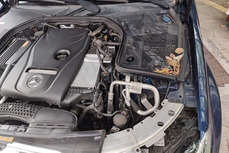 Used Mercedes-Benz C-Class 2016 C 200 L Sport Edition Engine Bay Left