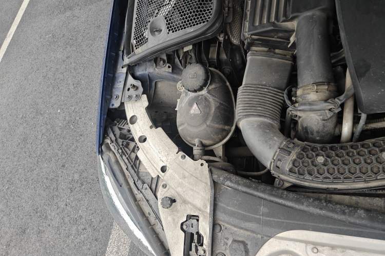 Used Mercedes-Benz C-Class 2016 C 200 Coupe Engine Bay Right
