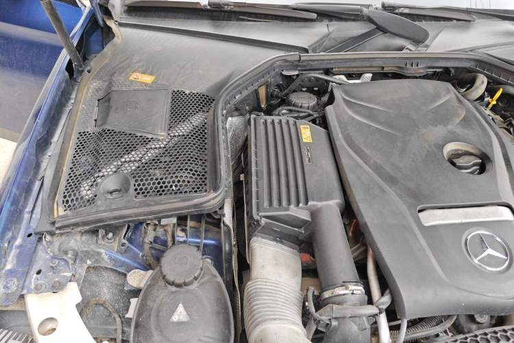Used Mercedes-Benz C-Class 2016 C 200 Sport Edition Engine Bay Right