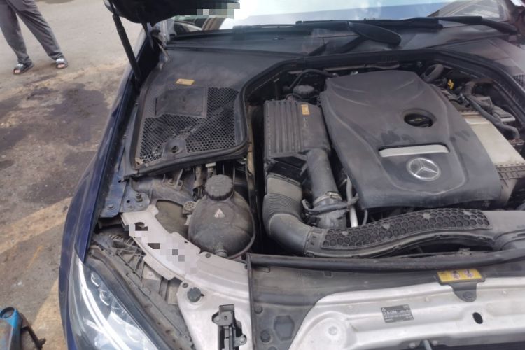 Used Mercedes-Benz C-Class 2016 C 200 L Sport Edition Engine Bay Right