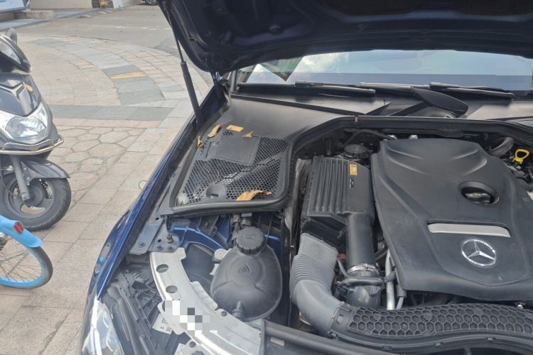 Used Mercedes-Benz C-Class 2016 C 200 L Sport Edition Engine Bay Right